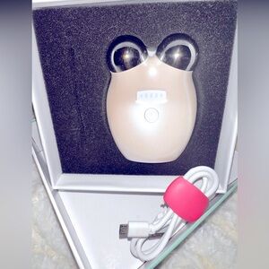 MICRO CURRENT FACE TONER USB NIB